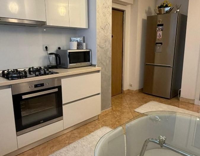 Dristor - 2 minute metrou Dristor - complet renovat - bloc anvelopat - Poză 3