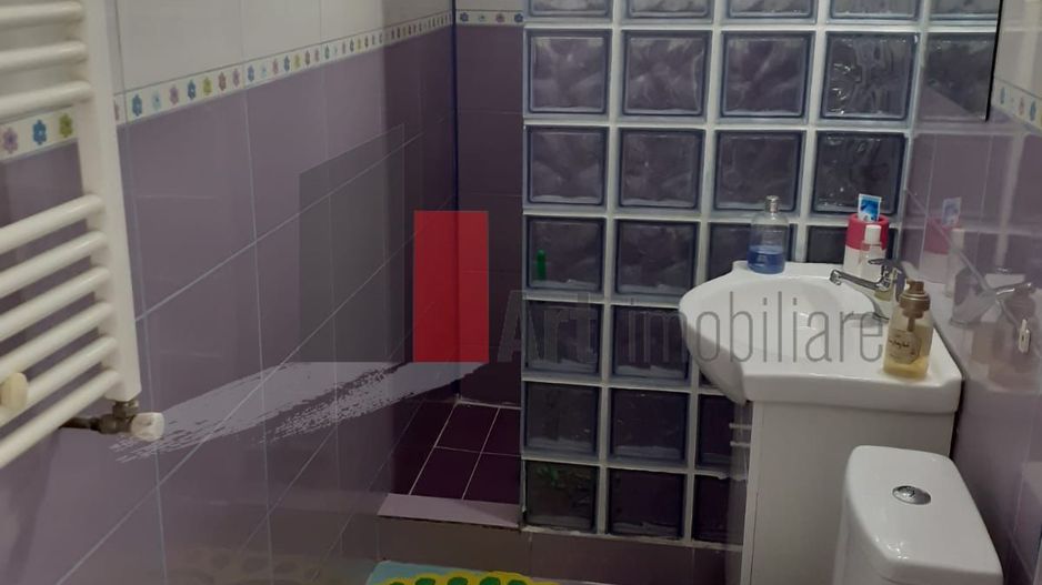 Garsoniera Calea Grivitei cu acces direct la terasa de 200 mp - Poză 5