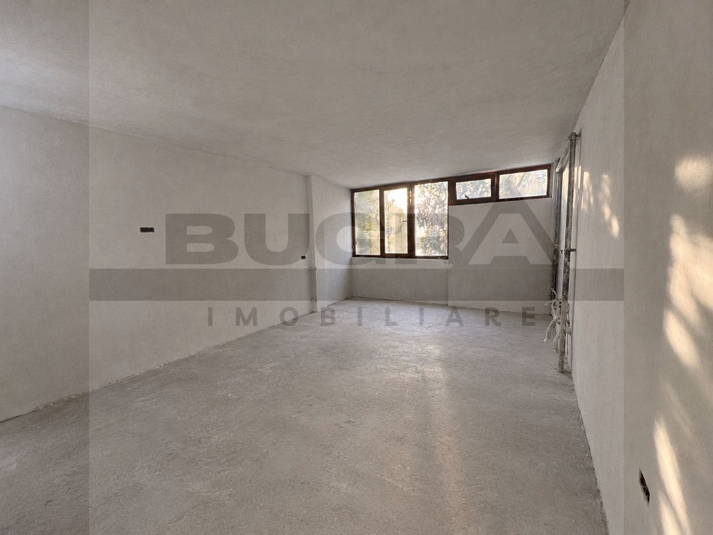Garsoniera de 32mp, etaj intermediar, zona Iulius Mall - Poză 2