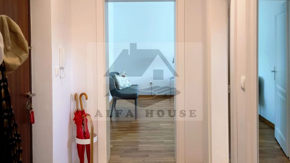Apartament trei camere, 83 mp, vedere panoramică spre Tâmpa-Bartolomeu - Poză 2