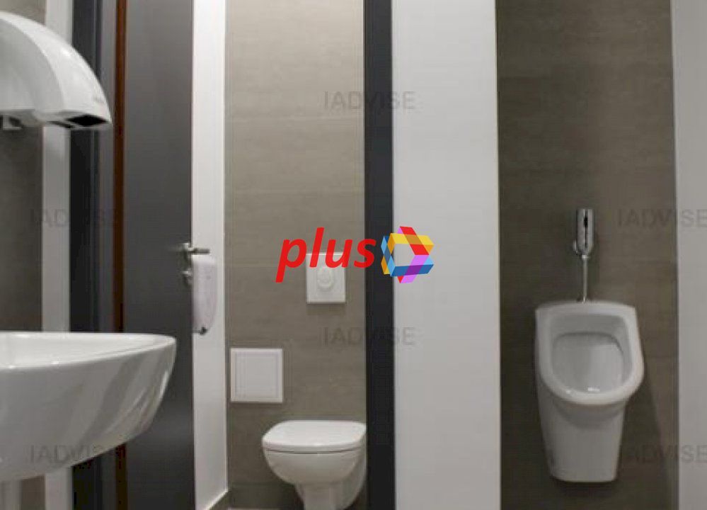 Showroom/birouri de închiriat Brasov- 60 mp cu ( utilități incluse in pret ) - Poză 4