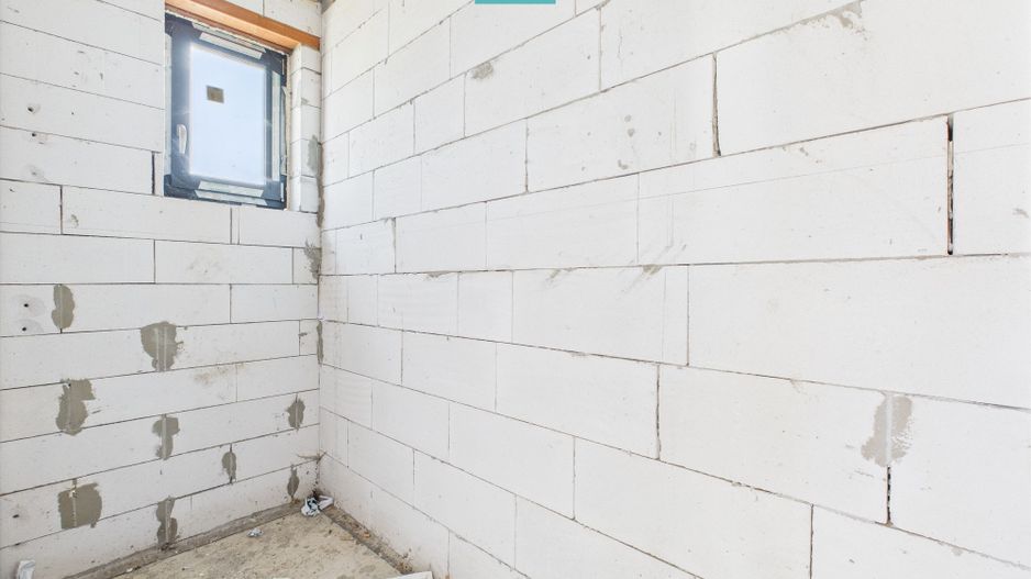 Casă nouă la roșu în Mândruloc - Poză 18