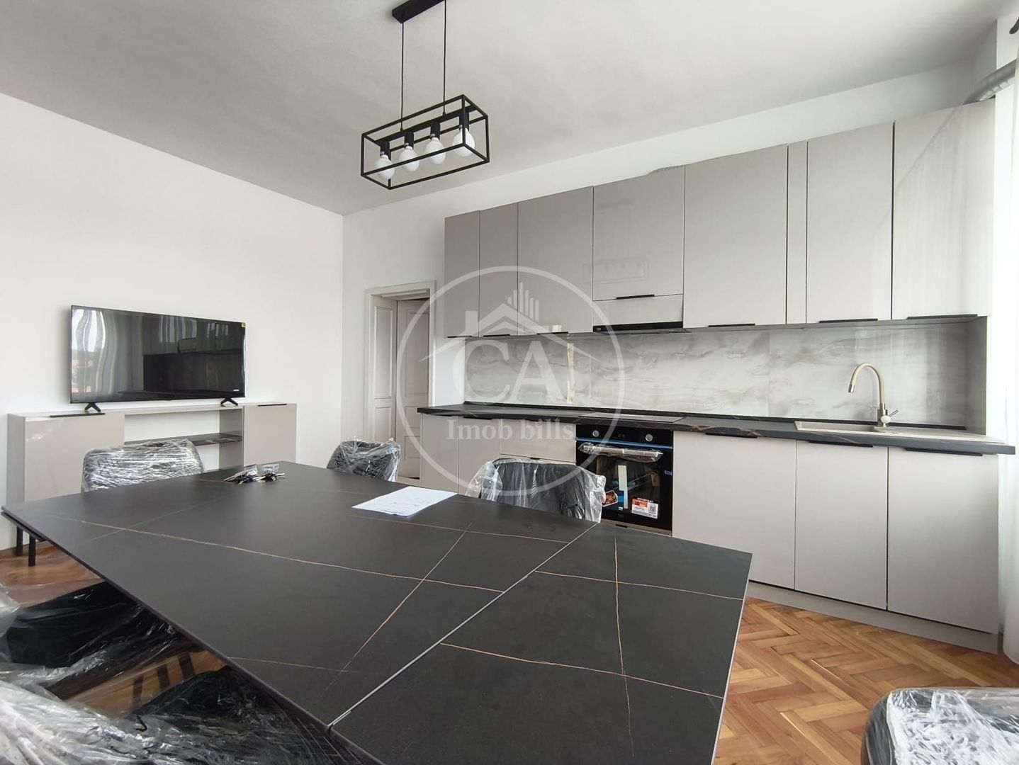 Apartament cu 3 camere de închiriat în zona Centrala, Oradea - Poză 6