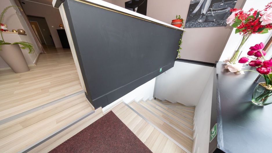 Spațiu comercial stradal de închiriat - Central - Iuliu Maniu - 72mp - Poză 11