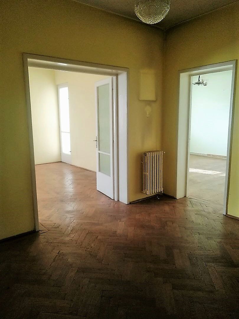 Zona centrala, apartament 3 camere in casa - Poză 11