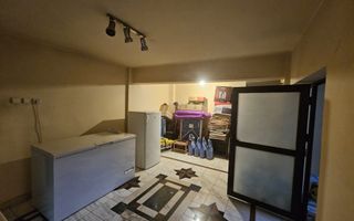 Casă Impresionantă de Vânzare Vitan ideal pentru Locuință sau Business - Poză 16