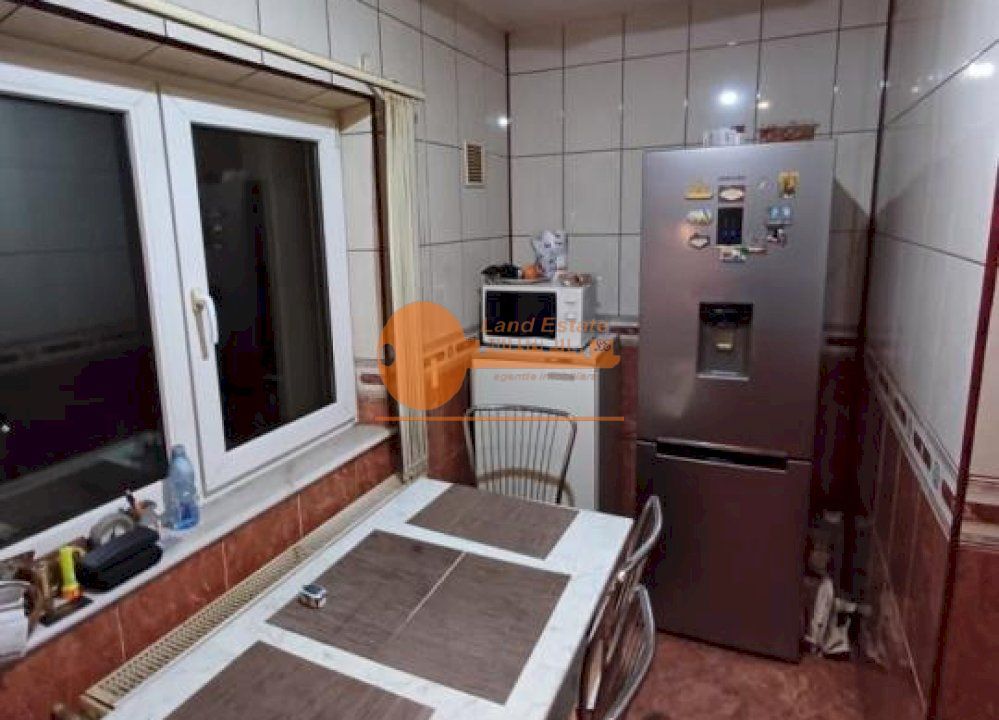 Apartament cu 3 camere Bloc Reabilitat - 5minute de metrou Obor - Poză 3