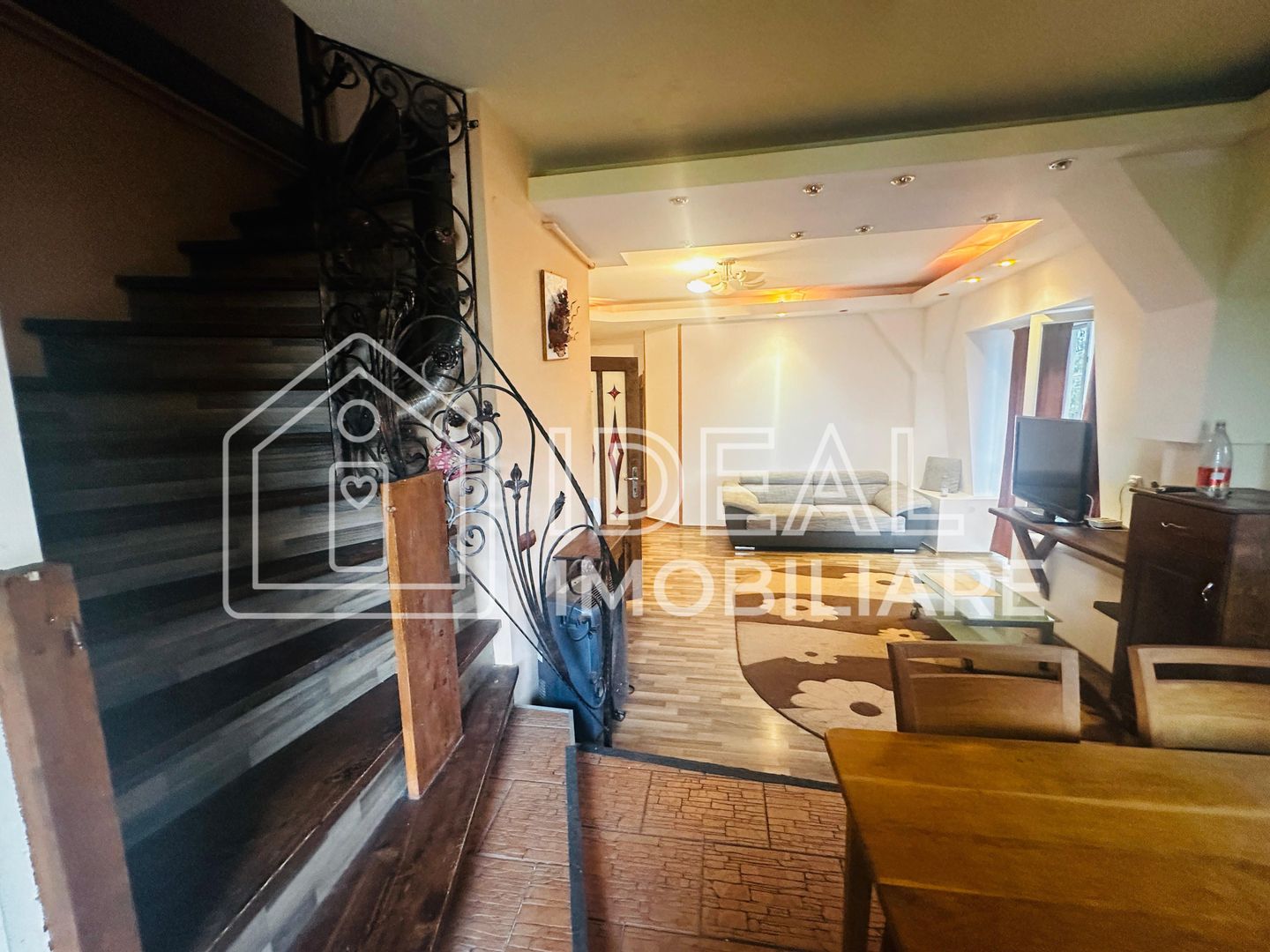 Apartament cu 3 camere la mansarda, in zona Terezian - Poză 13