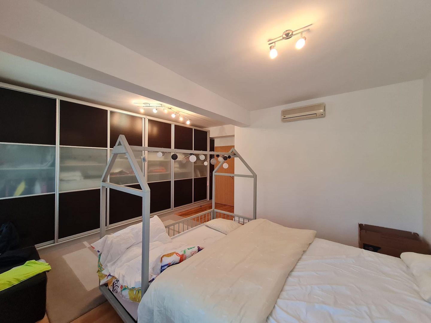 Apartament generos la 5 minute de USAB-TM - Poză 6