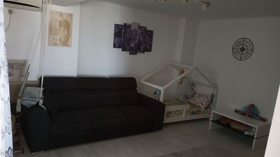 Vand apartament 2 camere decomandat - Poză 2