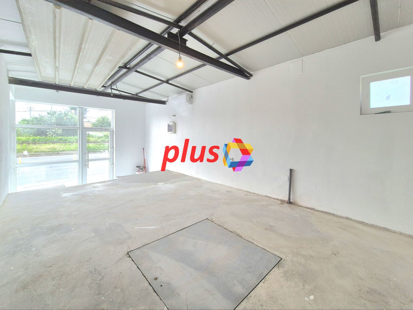 Spațiu de vânzare Brașov - 28 mp cu trafic auto intens - Poză 4