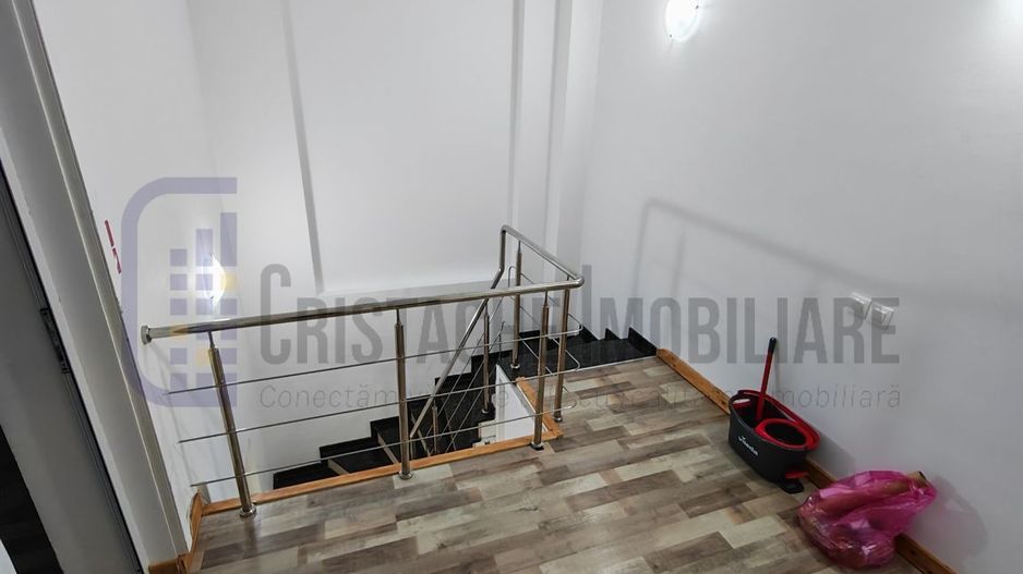 Vilă Cartierul Vitan / destinatie birouri sau activitati comerciale - Poză 7