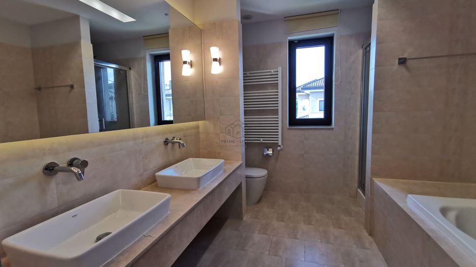 VILA SPATIOASA CU 4 CAMERE LA INCHIRIERE IN COMPLEX REZIDENTIAL OXFORD - Poză 4