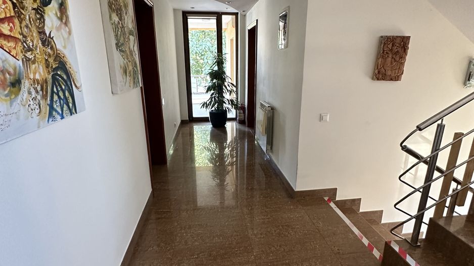 Iancu Nicolae- Vilă impresionantă-8 camere si 772 mp teren- comision 0 - Poză 14