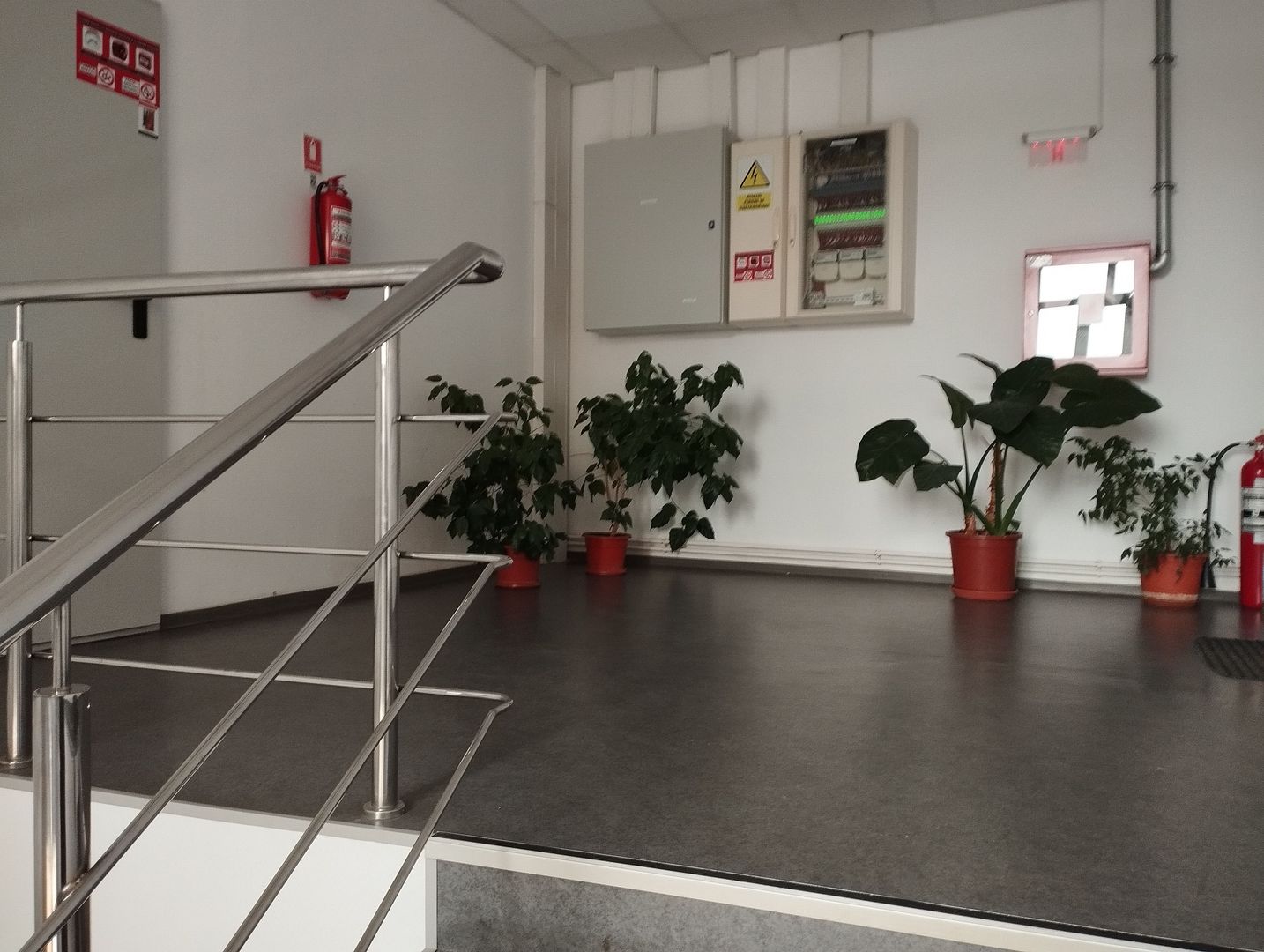 Spatiu Birouri - central - Poză 1