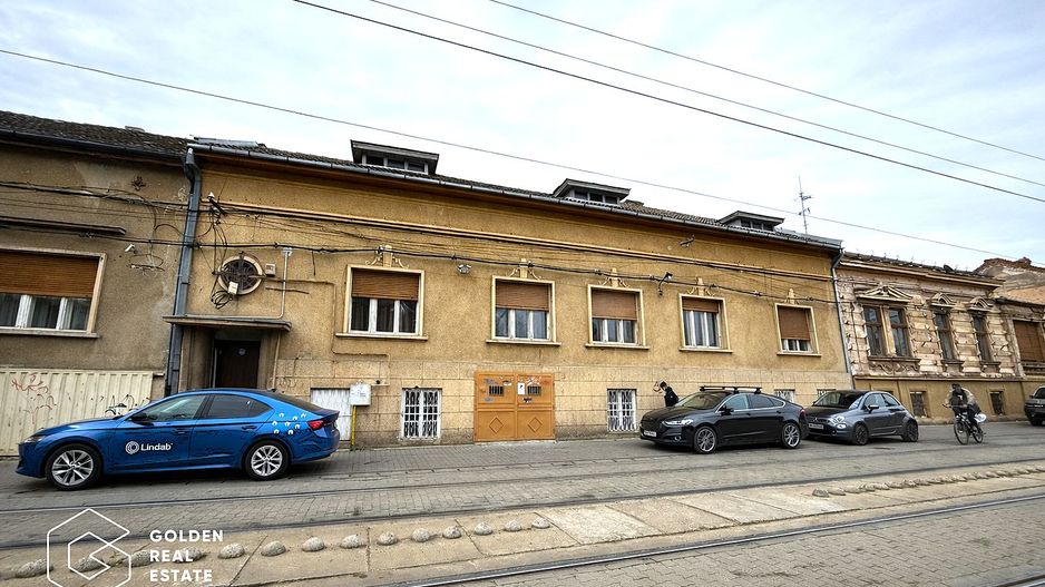 Vila individuala, 12 camere, teren 938 mp, cu piscina, zona Maria-Balcescu - Poză 1