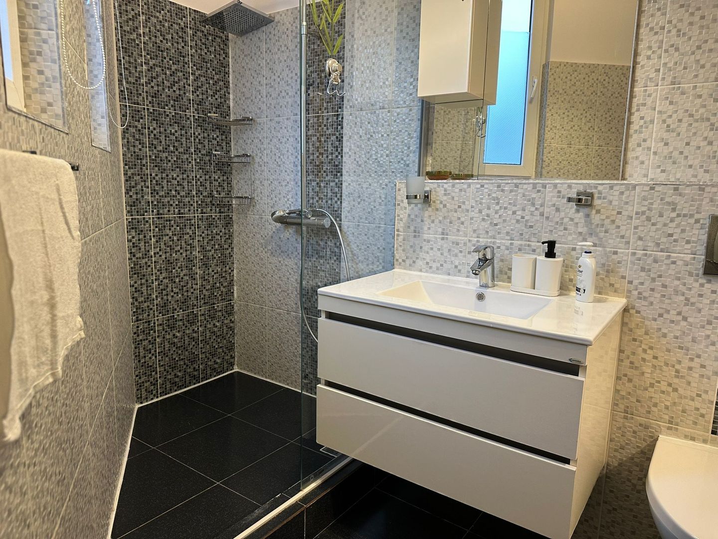 Apartament superb cu doua camere, Romana-Dorobanti - Poză 11