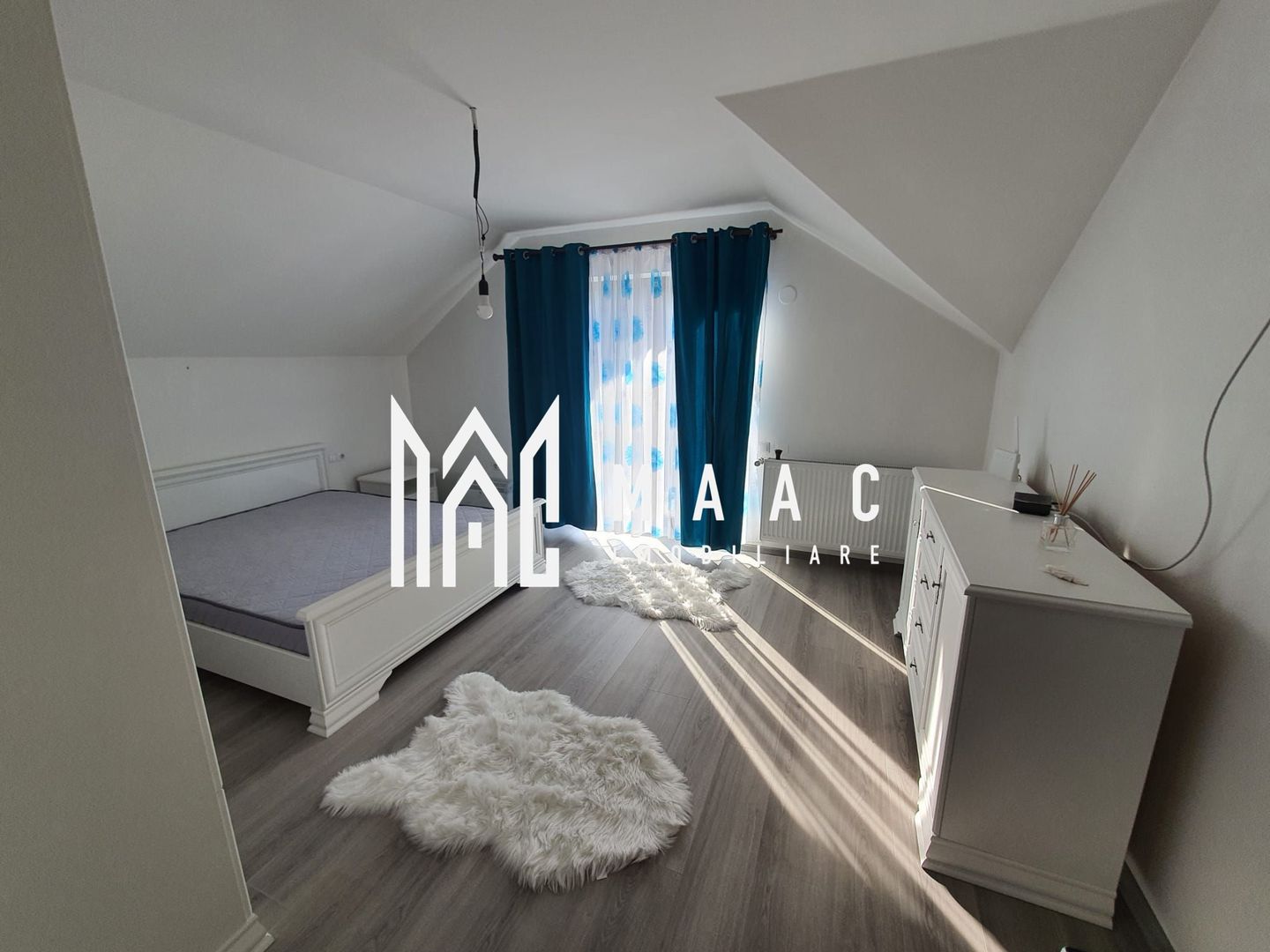 Casă 4 camere de închiriat | Șelimbăr | 134 mp | curte - Poză 1
