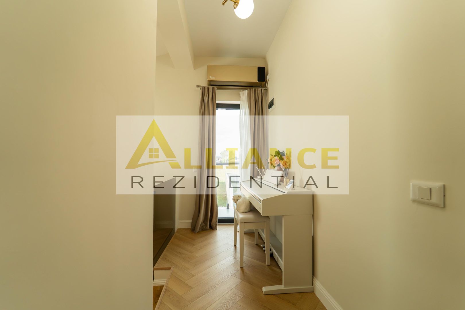 CASA INDIVIDUALA IN BERCENI 120 MP TEREN 370 MPFINISATA, MOBILAT - Poză 9