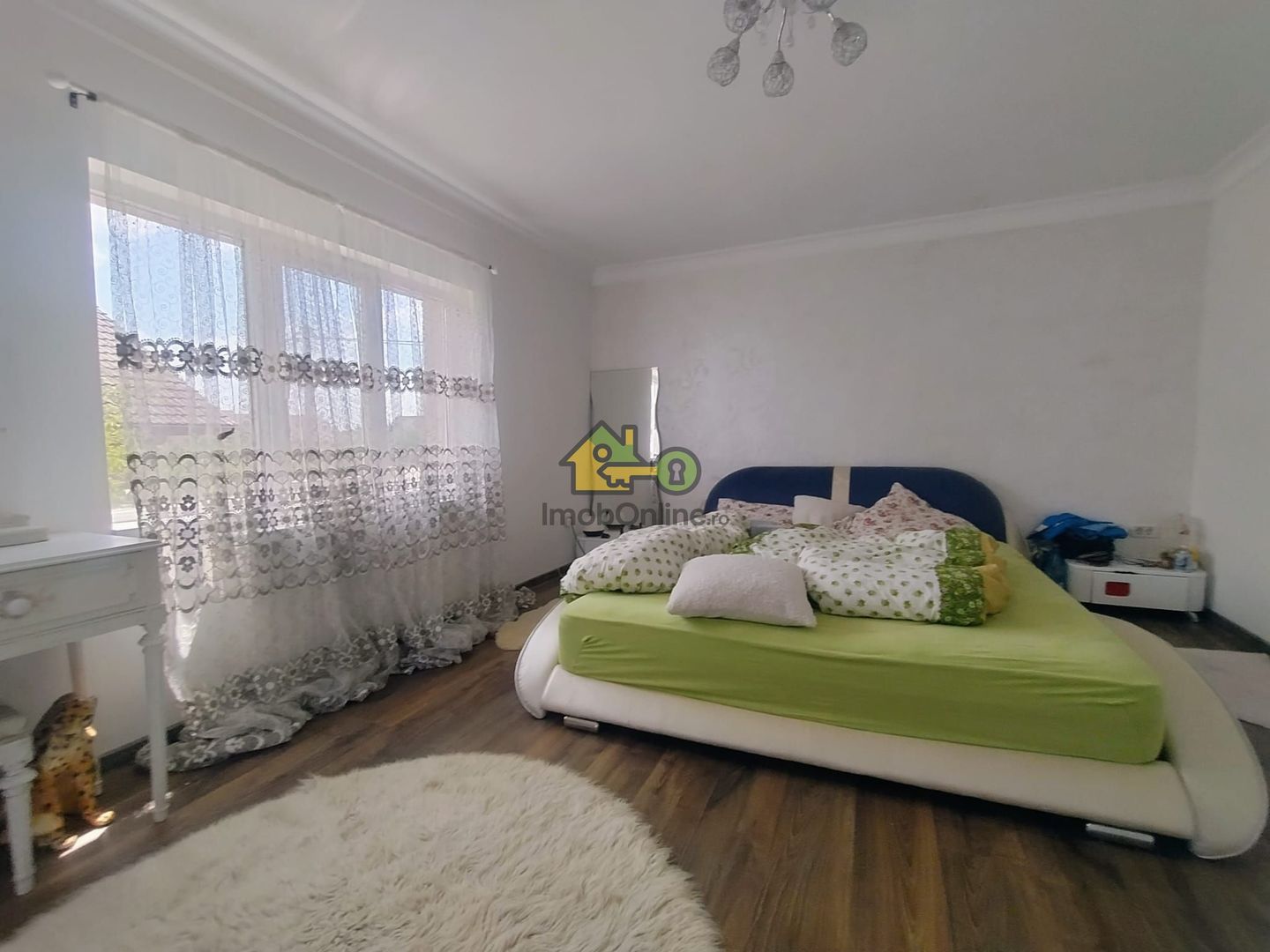 Vilă elegantă cu design luxos și grădină superb amenajată în Șag - Poză 16