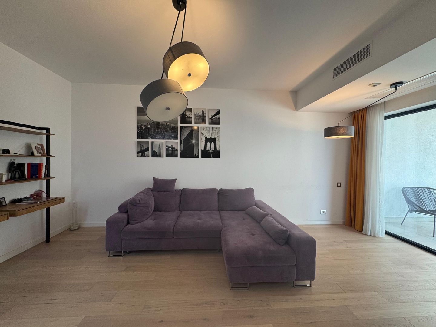 2 camere| TERASA 24MP | PIATA VICTORIEI- BANU MANTA-1MAI - Poză 1