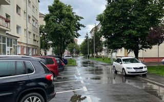 Apartament 2 camere decomandat,renovat integral, mobilier nou /pivniță - Poză 16