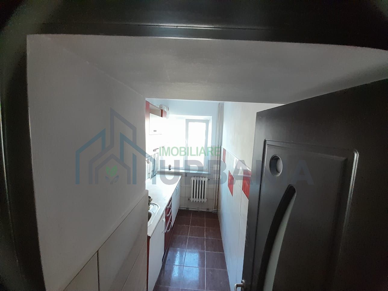 Apartament 3 camere, nedecomandat, în zona Mircea cel Bătrân, Iași - Poză 3
