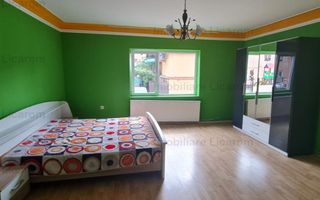 Casa individuala cu 2 apartamente, 6 camere,teren 403 mp,ASTRA. - Poză 14