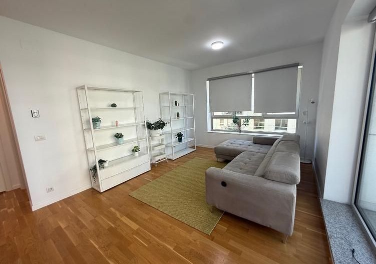 2 camere | Luxuria Residence | Expozitiei | Domenii - Poză 2