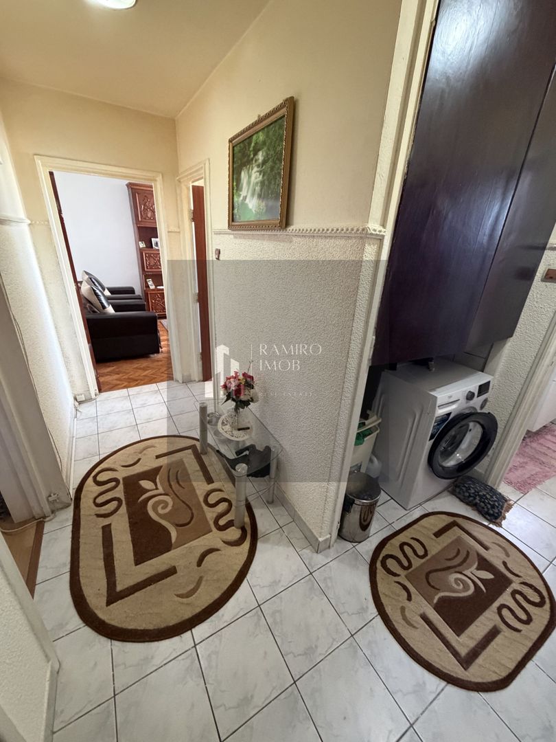 Apartament 2 camere decomandat Alexandru Obregia / Turnu Magurele - Poză 3