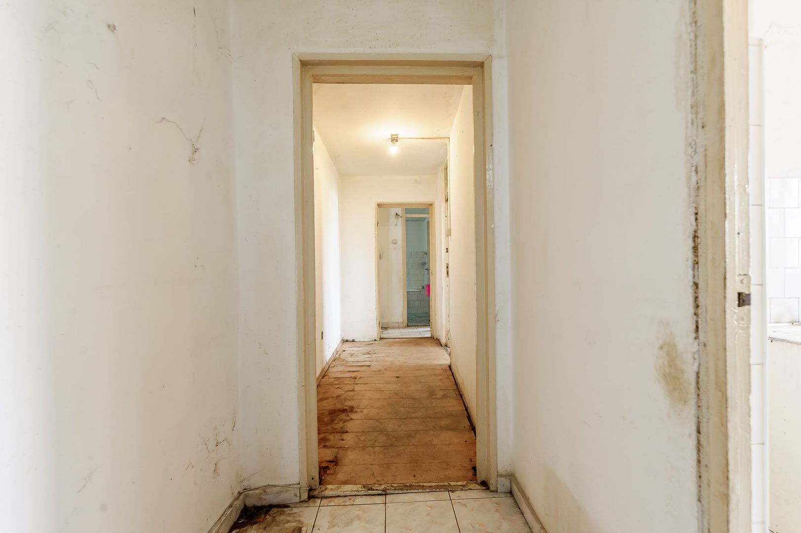 VANDUT ! Apartament accesibil cu 2 camere, în zona 500 Micalaca - Poză 5