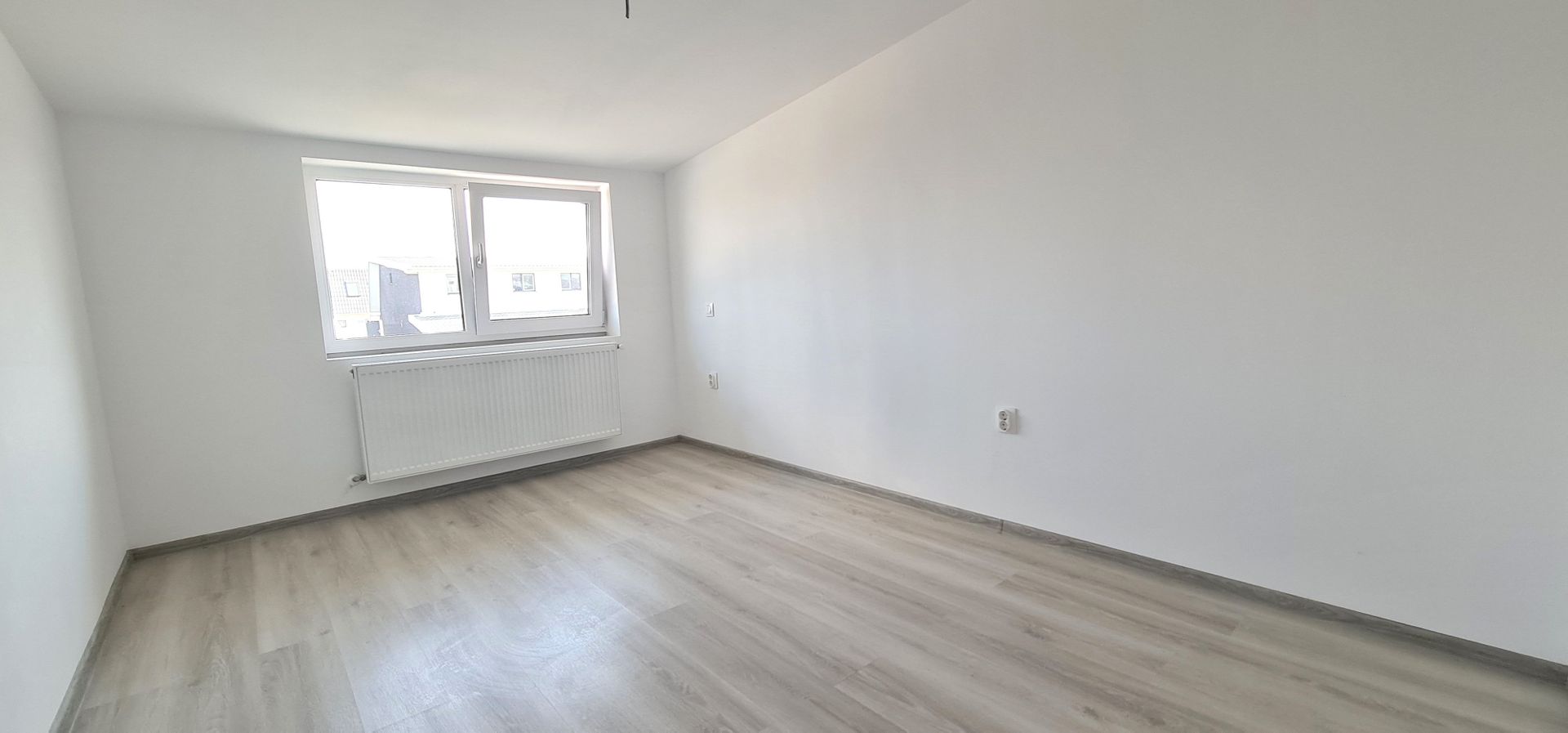 Casa finalizata intabulata in Cartier Izvor Tarlungeni Brasov - Poză 6