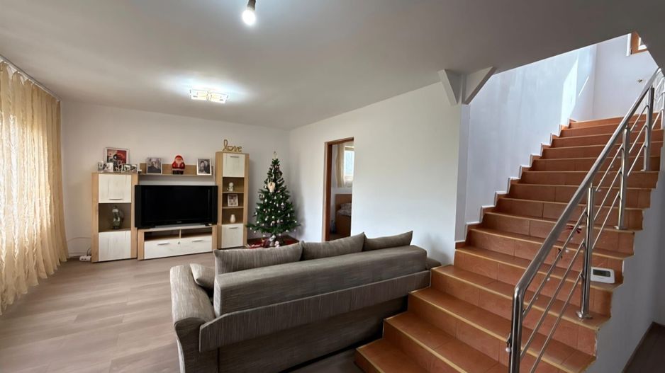 Casa de inchiriat | Snagov | acces direct la lac | ponton propriu - Poză 4