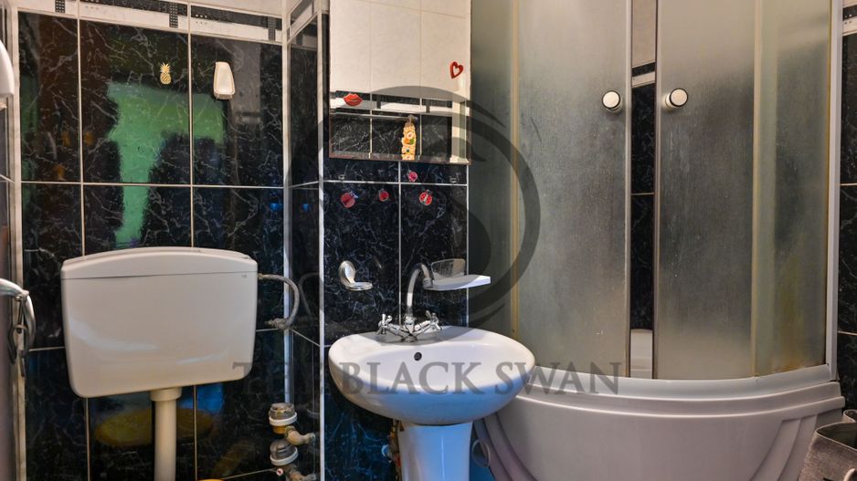 Apartament cu 3 camere de vanzare | Mobilat | Malu Rosu | Comision 0% - Poză 13