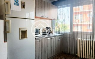 Apartament de vânzare cu 3 camere în zona Rogerius, Oradea - Poză 8