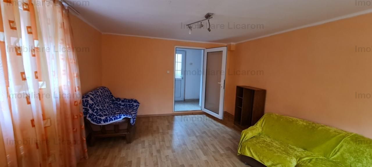 Casa individuala cu 2 apartamente, 6 camere,teren 403 mp,ASTRA. - Poză 3
