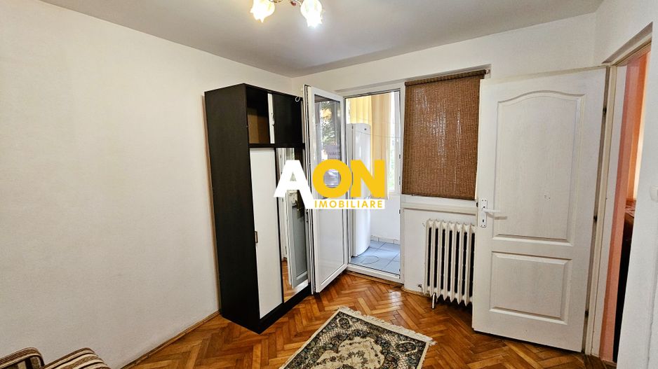 Apartament 2 camere, semidecomandat, parter, ultracentral - Poză 2