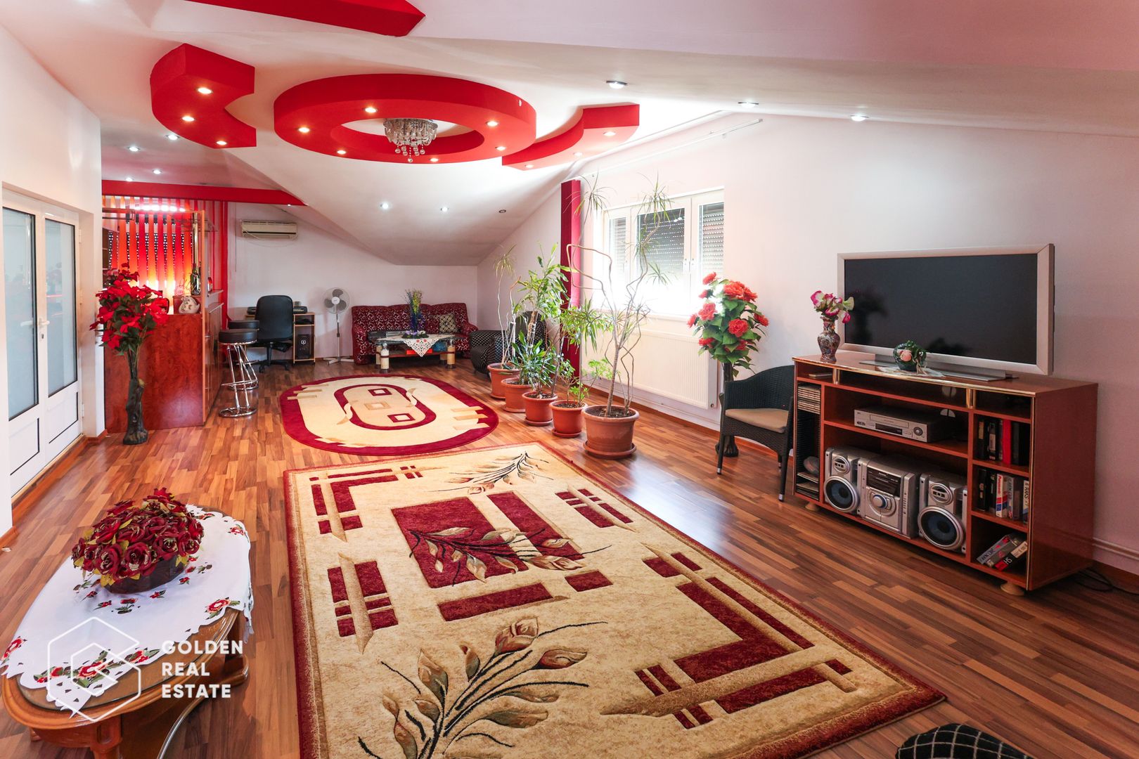 Casa spatioasa P+1E+M in Voluntari,  273 mp utili, comision 0% - Poză 6