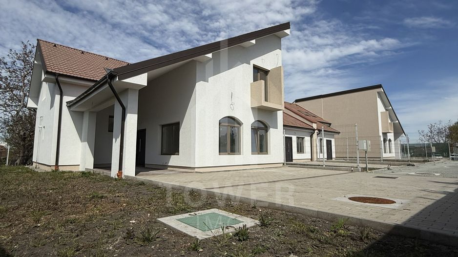 Casa rezidențială cu 5 camere, 2 băi  – Sura Mica - Poză 8