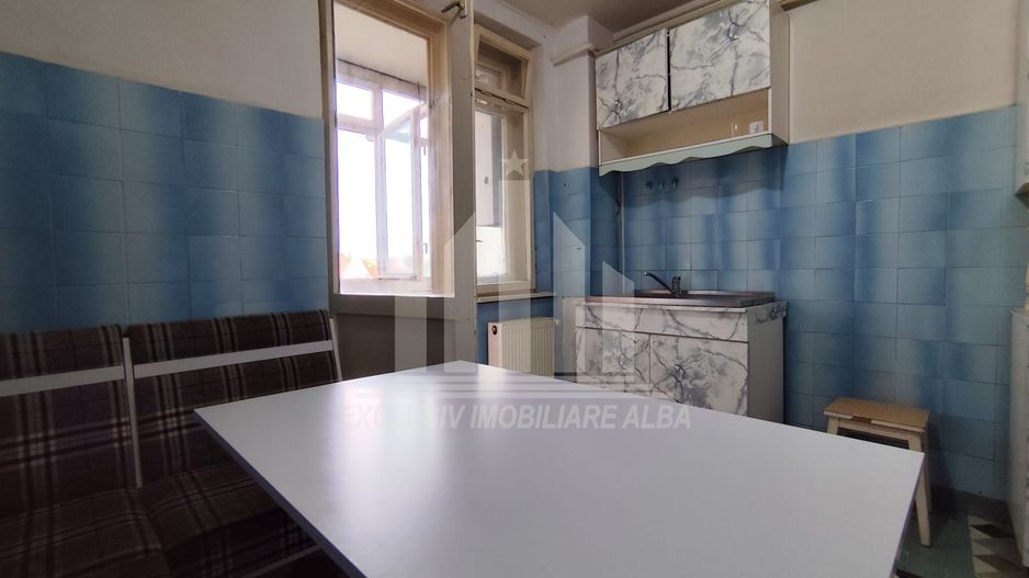 Apartament cu 3 camere decomandate, Centru - Poză 4