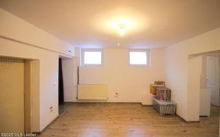 Salcamilor - Bd. Dacia, Vila renovata 223 mp utili, inchiriata! - Poză 34