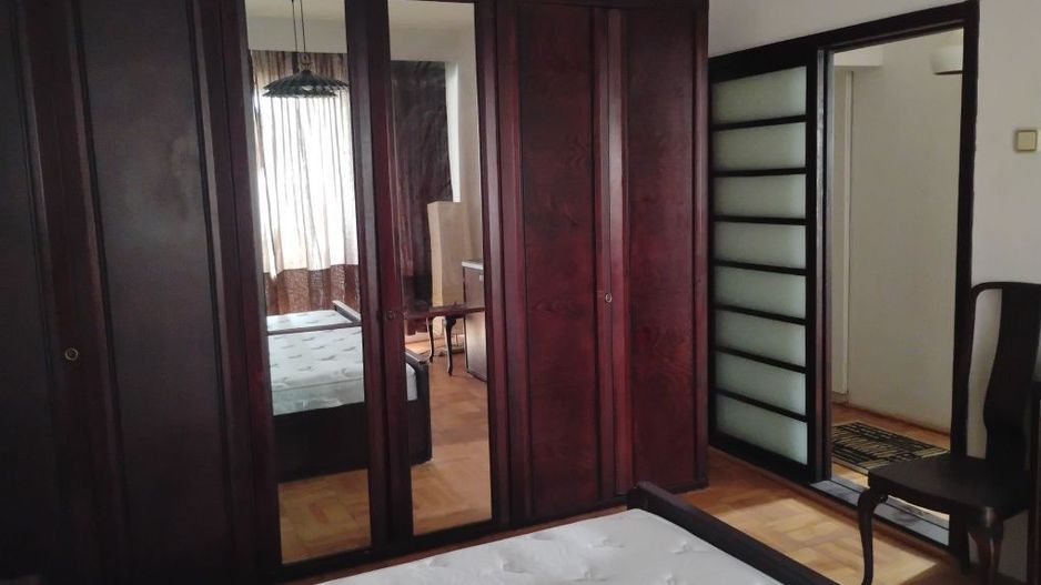 Închiriere apartament 3 camere - Poză 5