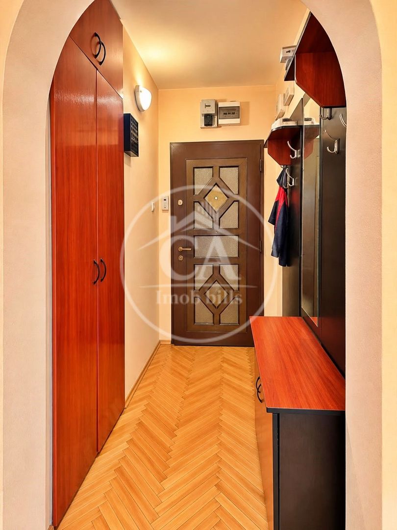 Apartament de vanzare cu doua camere in zona Dacia Oradea - Poză 6