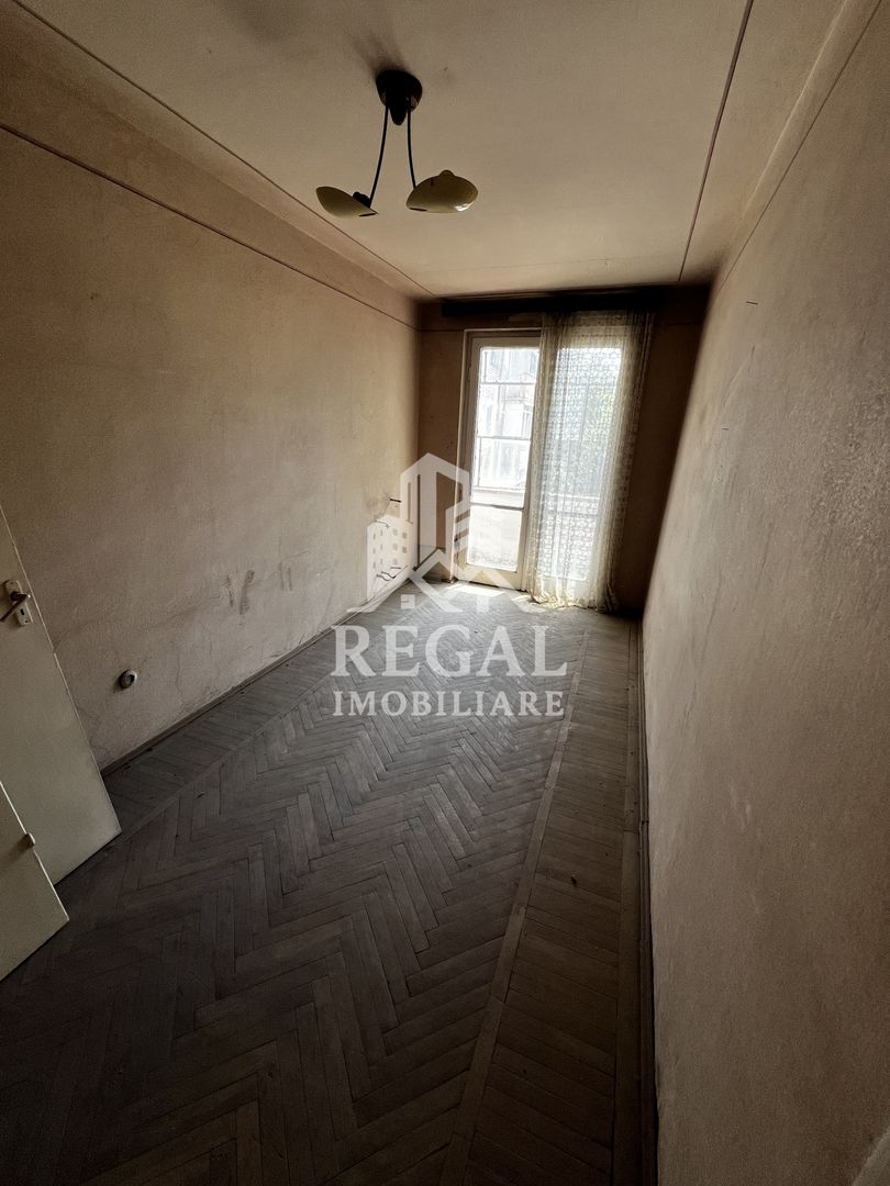 Apartament 3 camere de vânzare – etaj 2, 2 balcoane, vizavi de OMV - Poză 1