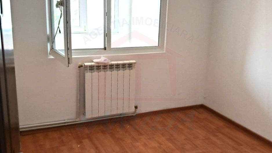 Apartament 4 camere semidecomandate, etaj 2 din 4  – Micro 39, Galați - Poză 6