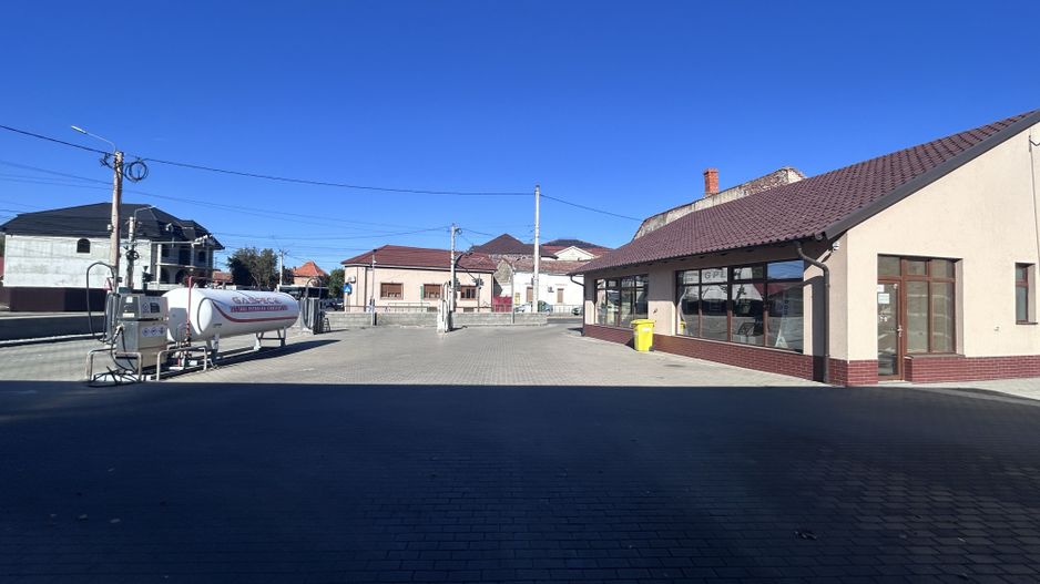 Spațiu comercial de închiriat - Poză 2