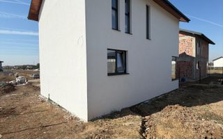 Casa individuala Comuna Berceni / Primaverii / Premium - Poză 2