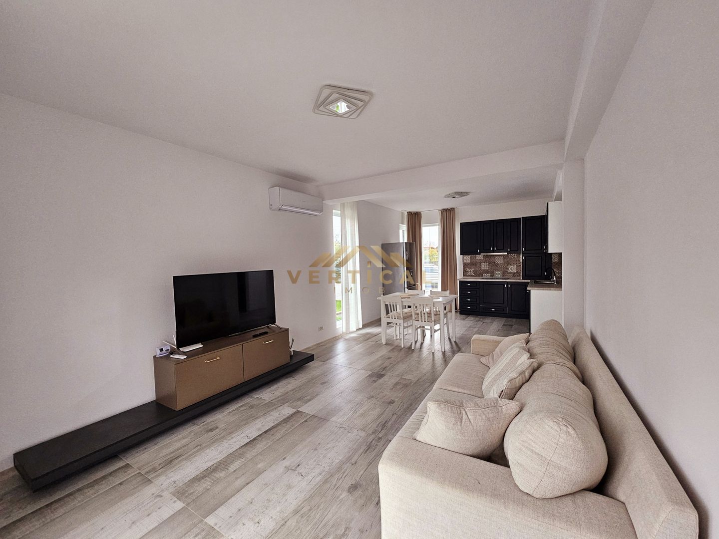 Casa parter mobilata si utilata - comuna Berceni - Poză 8