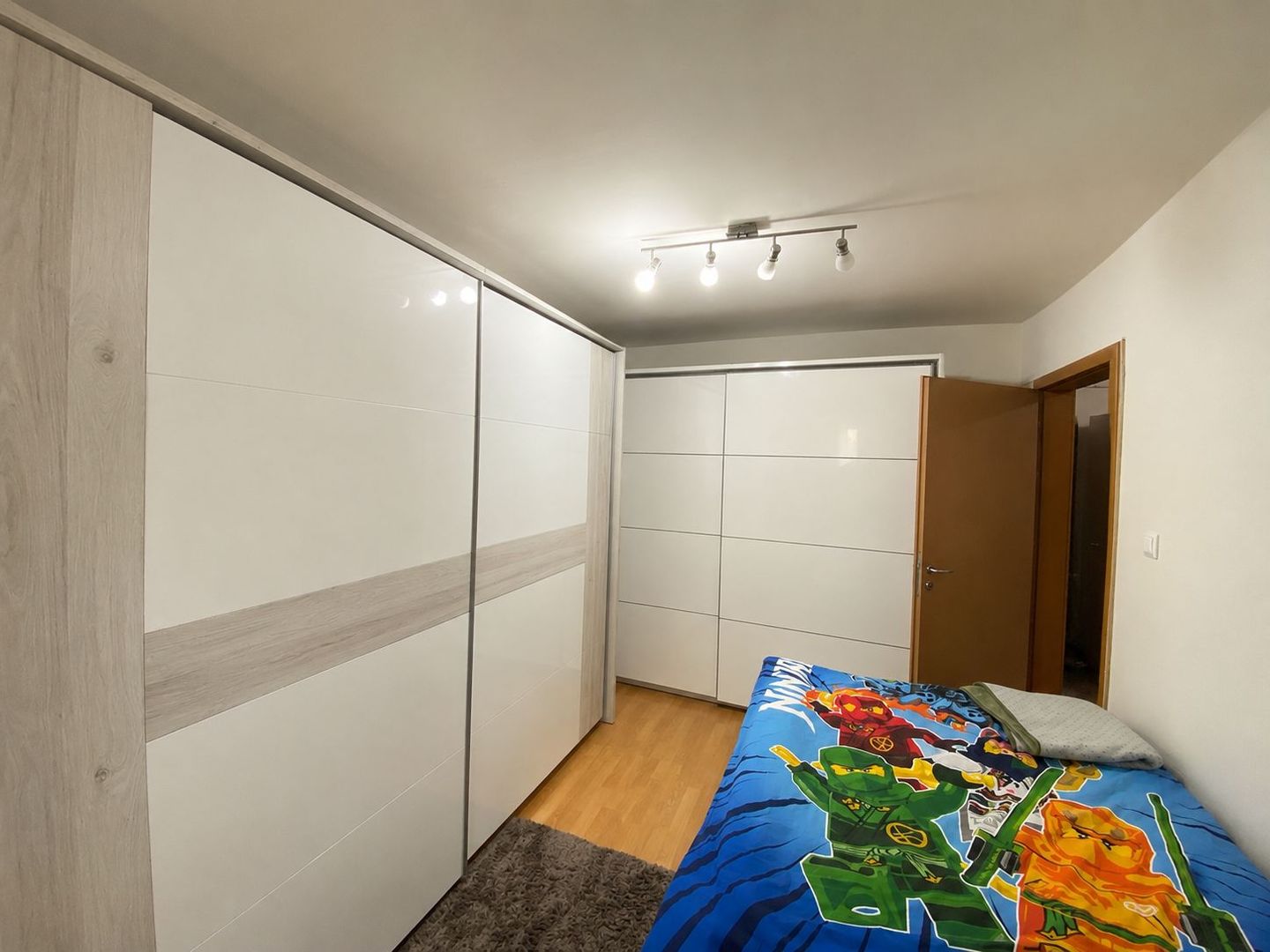 COMISION 0, Apartament 3 Camere, Decomandat, 3 Balcoane, Zona Aradului - Poză 6
