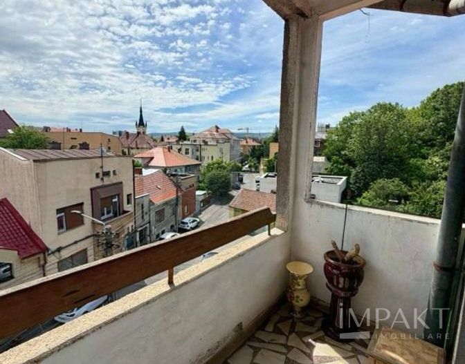 Apartament cu 3 camere de 100 mp utili in zona Semi-Centrala - Poză 9